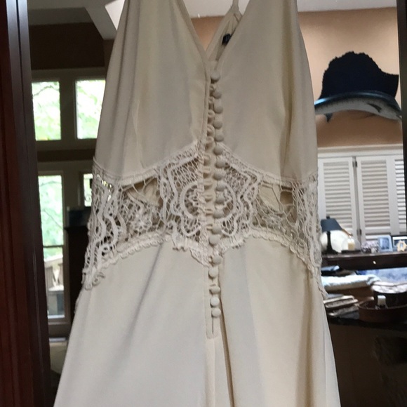 Jarlo “Siobhan” Maxi Dress - Picture 4 of 8